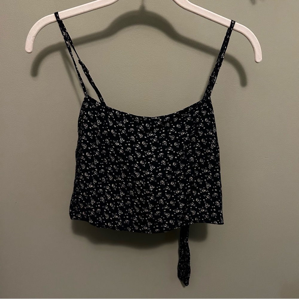 Tie back cropped tank